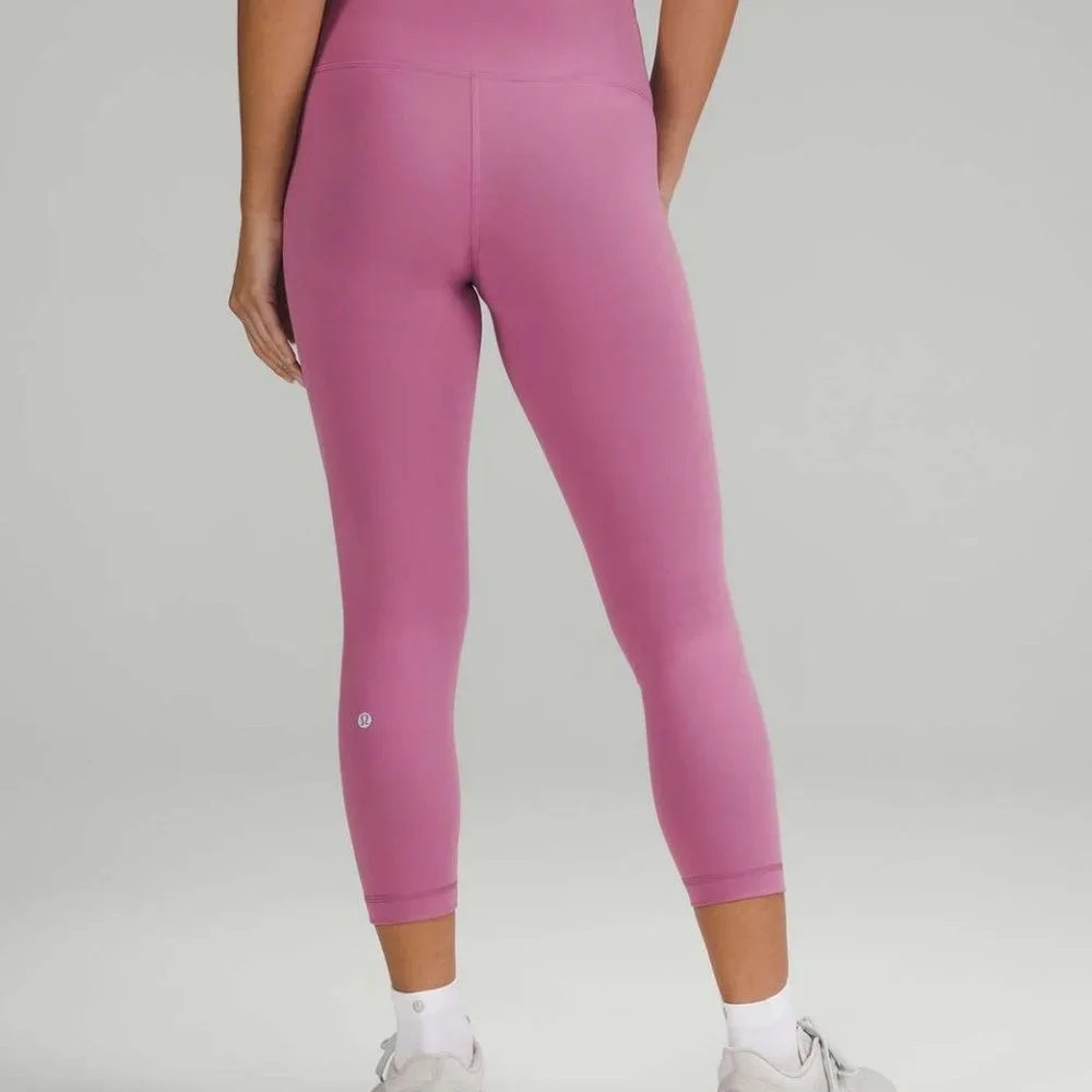 Lululemon Wunder Train HR Crop 23” - size 6 - Picture 4 of 4